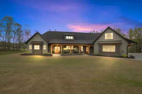 64 Barnett Valley Ct, Travelers Rest, SC 29690