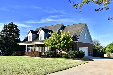 253 Heather Glen Dr, Boiling Springs, SC 29316