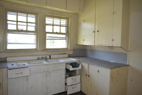 1001 E Frederick St, Gaffney, SC 29340 photo 7
