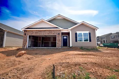 450 Fenwick Dr, Woodruff, SC 29388