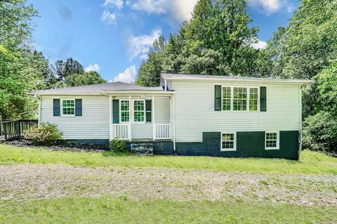 301 W Finger St, Landrum, SC 29356