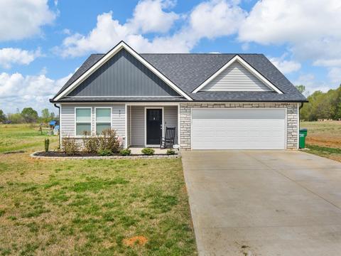 521 Iron Bridge Rd, Cowpens, SC 29330
