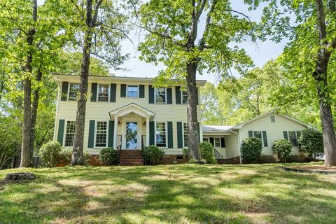 110 Camelot Dr, Gaffney, SC 29341