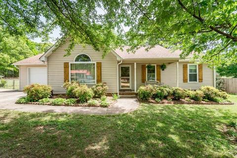 304 Jamie Ct, Boiling Springs, SC 29316