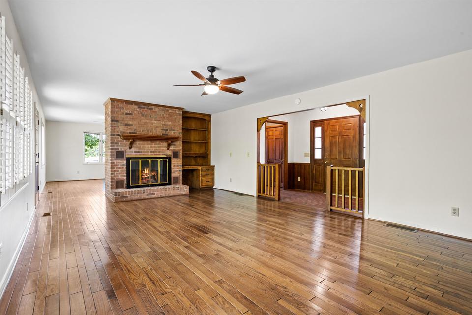  8935 New Cut Rd, Campobello, SC 29322 photo 5