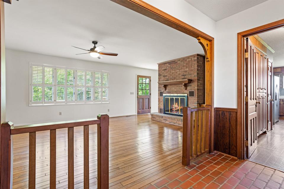  8935 New Cut Rd, Campobello, SC 29322 photo 2