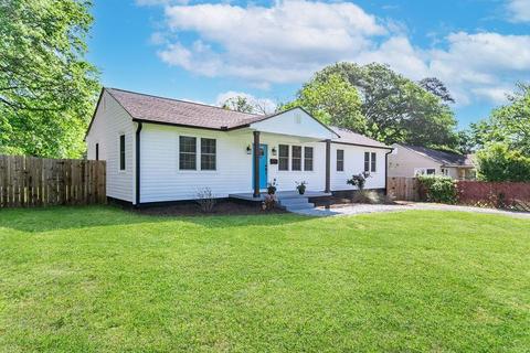 1565 White Oak St, Spartanburg, SC 29307