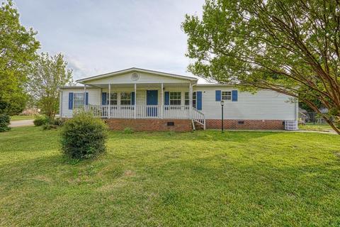 127 Falcon Ridge Dr, Boiling Springs, SC 29316
