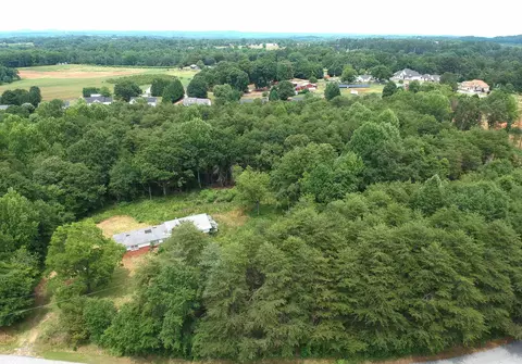 190 Geddis Rd, Inman, SC 29349