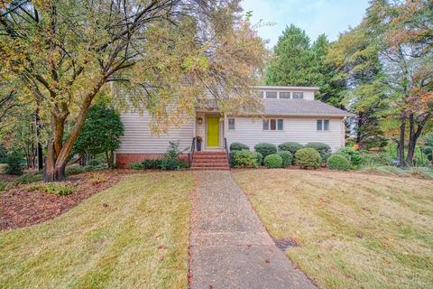 1049 Woodburn Rd, Spartanburg, SC 29302