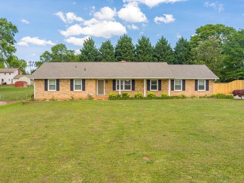 124 W Forest Dr, Spartanburg, SC 29301
