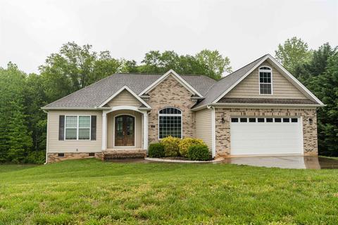 187 Bay Hill Dr, Boiling Springs, SC 29316