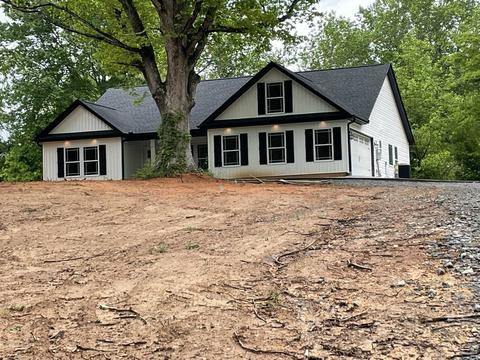382 Geddis Rd, Inman, SC 29349