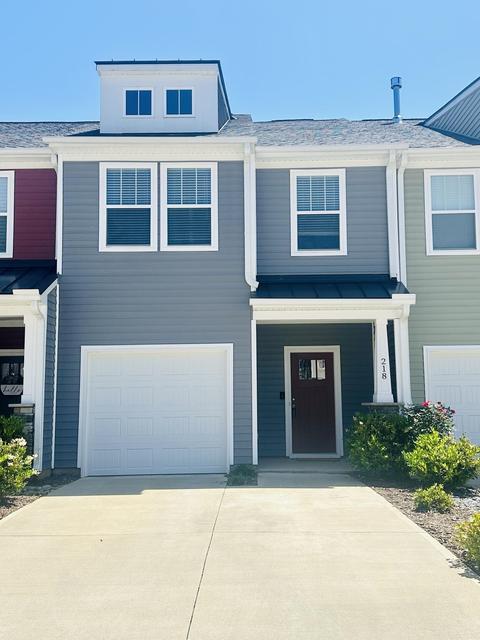 218 Keaton Ct, Spartanburg, SC 29301