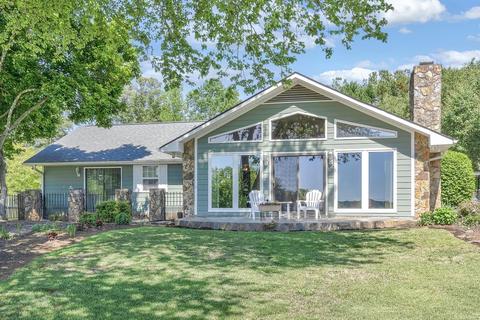 218 Pine Cove Dr, Inman, SC 29349