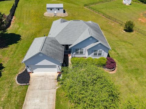 307 Natures Trl, Gaffney, SC 29341