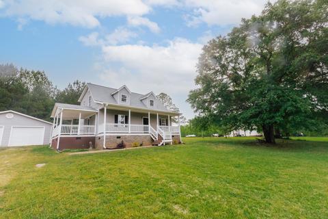 230 Arnold Rd, Woodruff, SC 29388