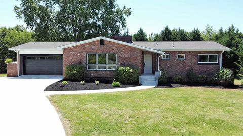 1904 Fort Prince Blvd, Wellford, SC 29385