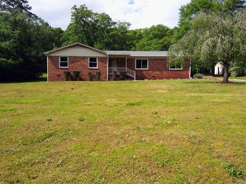 615 Bennett Dairy Rd, Spartanburg, SC 29307
