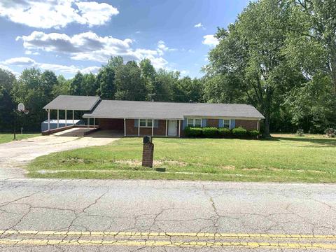 1378 Leadmine Rd, Gaffney, SC 29341