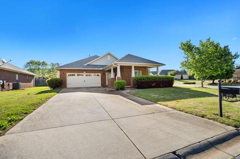 300 Ashbook Ln, Greenville, SC 29605