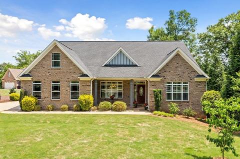 136 Neal Pointe Dr, Chesnee, SC 29323