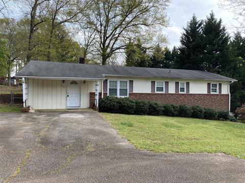 720 Old Furnace Rd, Boiling Springs, SC 29316