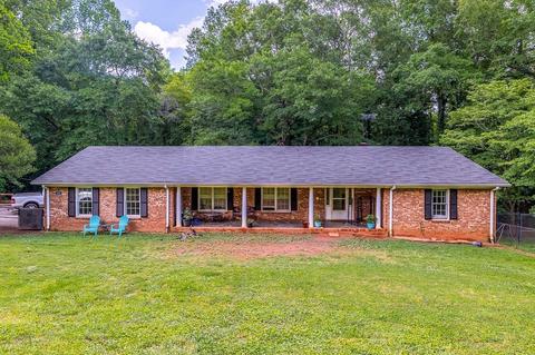935 Mike Cir, Spartanburg, SC 29303
