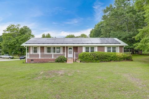 101 Hunter Rd, Woodruff, SC 29388