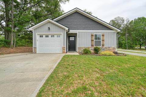 1027 Wildwood Ln, Spartanburg, SC 29301
