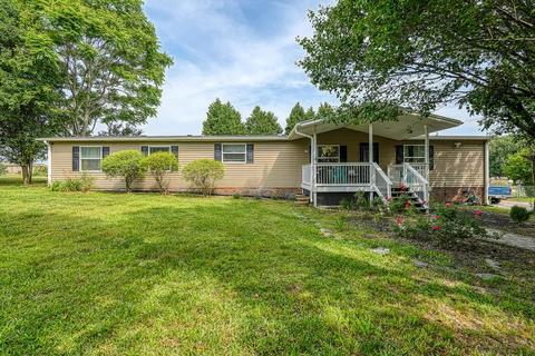 243 Arena Park Dr, Inman, SC 29349