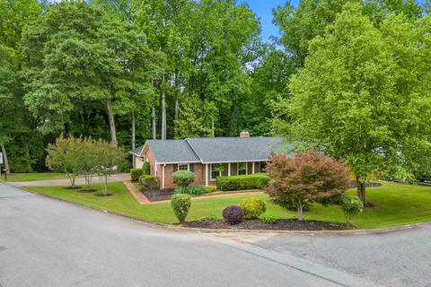300 Newtonmore Rd, Greenville, SC 29615