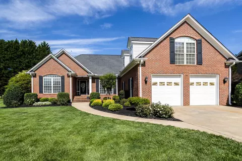 708 Gorham Dr, Boiling Springs, SC 29316