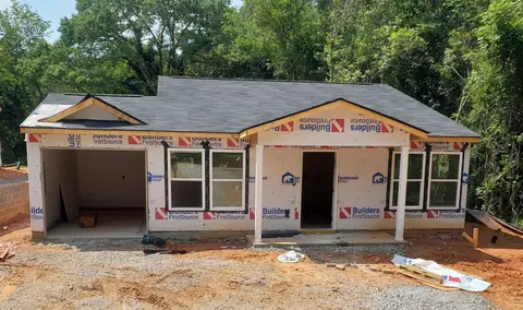 219 Brock St, Inman, SC 29349