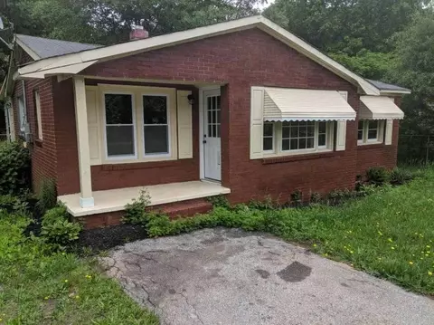 111 Pink Robinson Rd, Woodruff, SC 29388