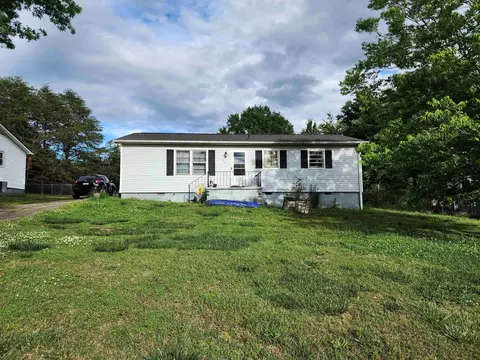136 Christopher St, Duncan, SC 29334