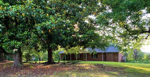 715 S Grandview Rd, Clover, SC 29710