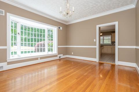 204 Lipscomb St, Gaffney, SC 29340 photo 4