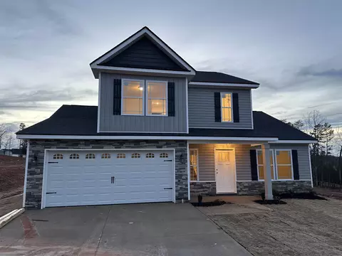 123 James Shands Ln, Wellford, SC 29385