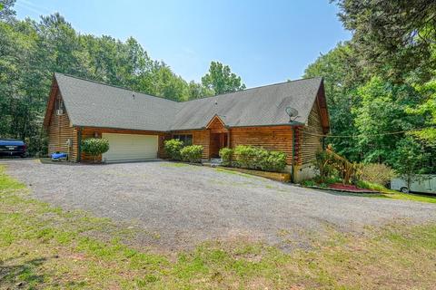 2871 Price House Rd, Woodruff, SC 29388