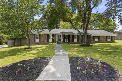 24 Ravensworth Rd, Taylors, SC 29687