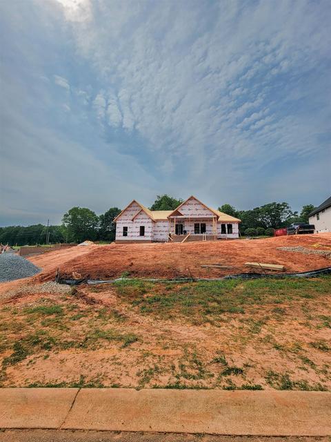 106 Still Ln, Greer, SC 29651 photo 2