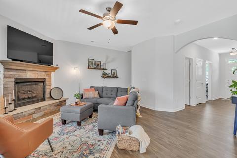 38 Mendham Ln, Greer, SC 29650 photo 6