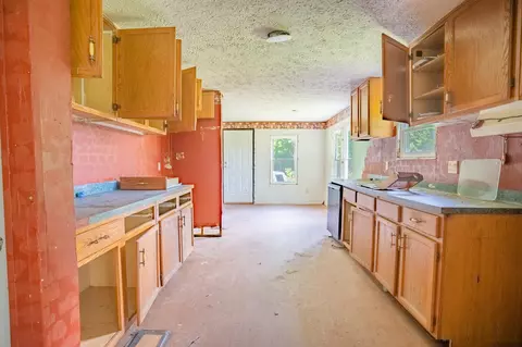 2438 Suddeth Rd, Greer, SC 29651 photo 7