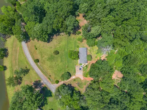 2438 Suddeth Rd, Greer, SC 29651 photo 5