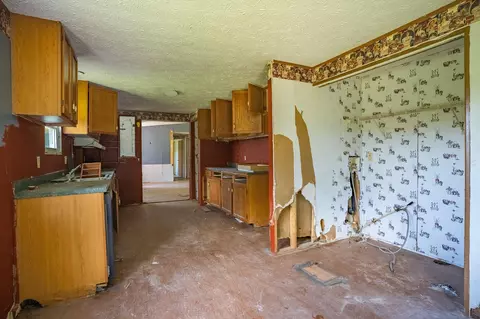 2438 Suddeth Rd, Greer, SC 29651 photo 8