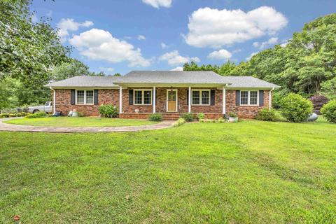 1040 Knollwood Acres Rd, Boiling Springs, SC 29316