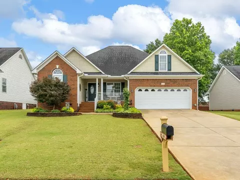 687 Secretariat Drive Dr, Boiling Springs, SC 29316