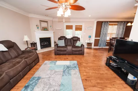328 Trantham Ct, Inman, SC 29349 photo 4