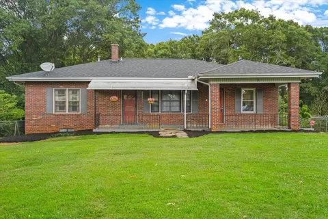 7 Vale St, Spartanburg, SC 29301